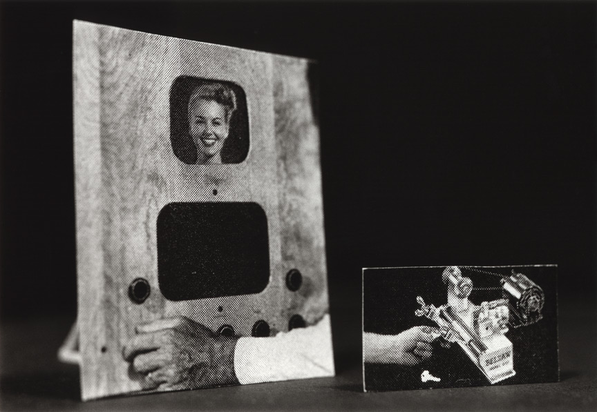 <b>Object 7</b>, 2014, gelatin silver print, 5.5 x 8 inches